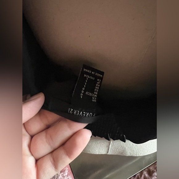 Forever 21 Satin Top - Picture 3 of 3